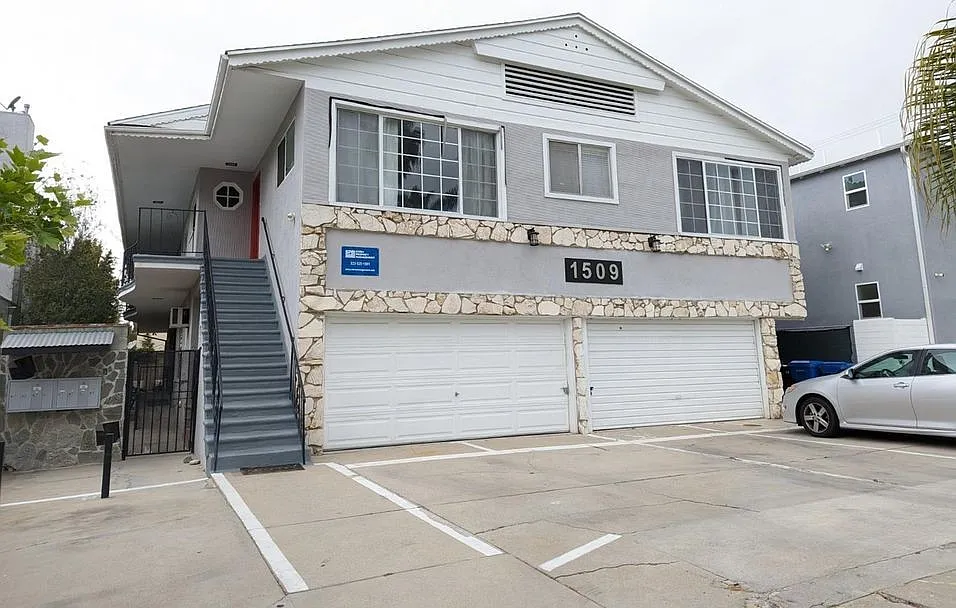 1509 S Orange Grove Ave — Photo 4
