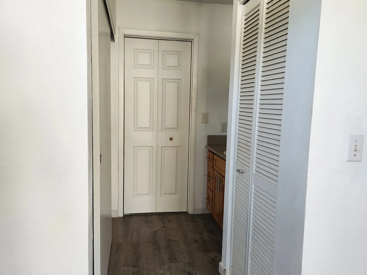 2 bed, 1142 sqft, $3,000 — Photo 4