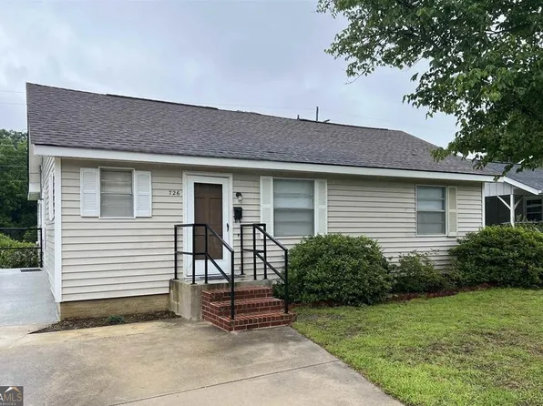 726 McArthur Blvd, Warner Robins, GA 31093