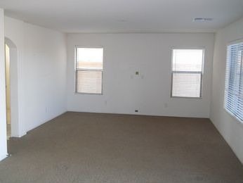 3rd image of 28952 N Gold Ln