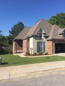 24 Village Dr, Hattiesburg, MS, 39402