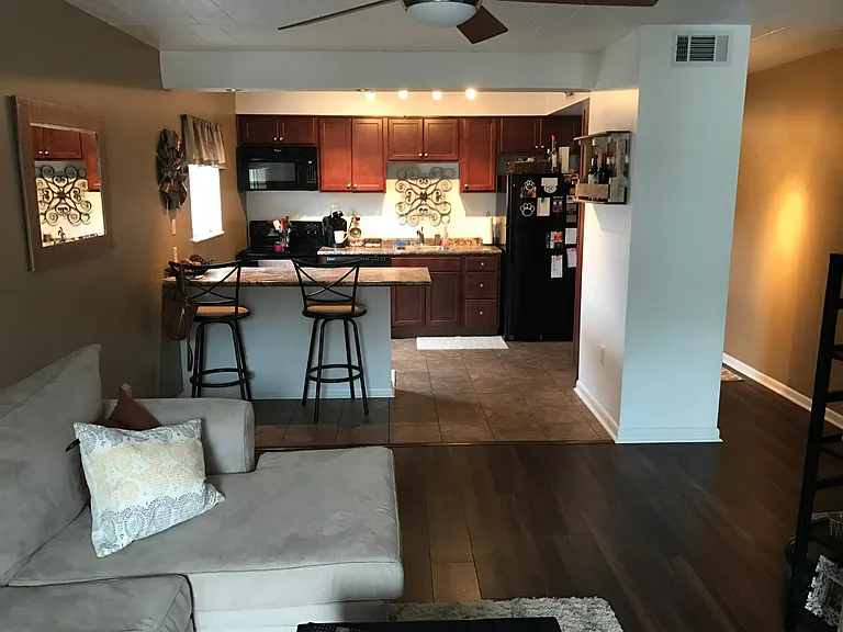 144 Oneida St #7 — Photo 5