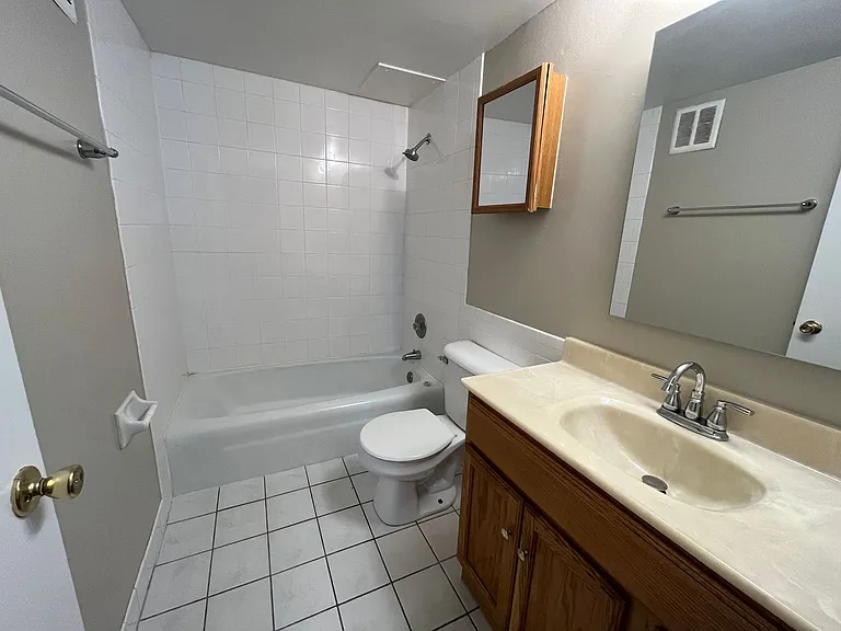 N113W15477 Francese Dr — Photo 10