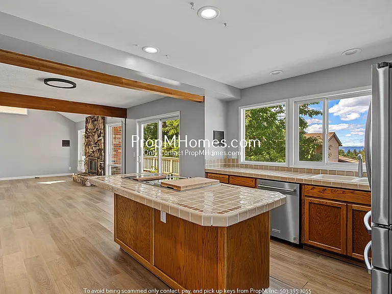 8271 SW 184th Ave — Photo 9