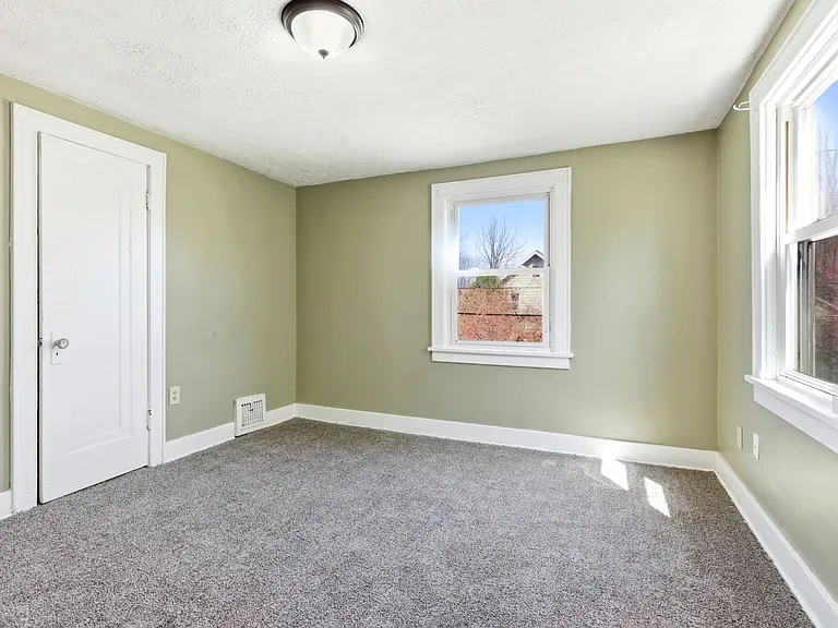 766 Lafollette St — Photo 11