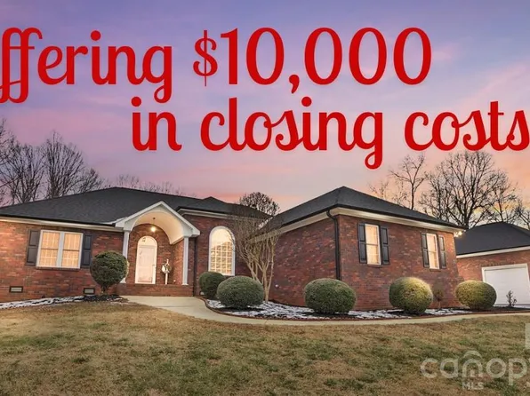6104 Charity Dr, Marshville, NC 28103