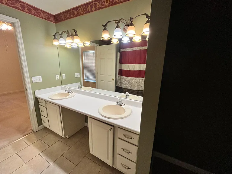 Pine Ridge Cir — Photo 21