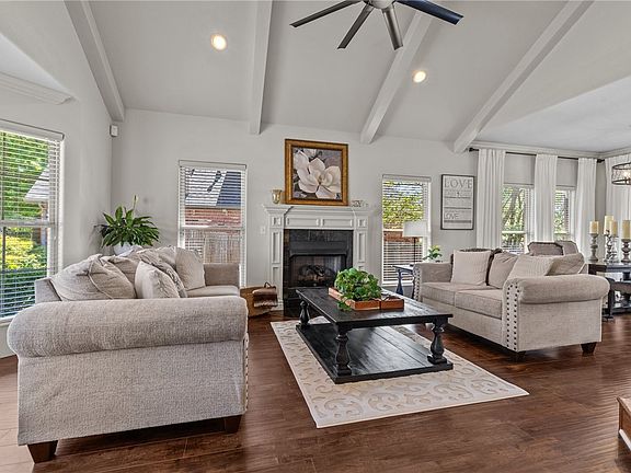 5th image of 3806 SW Harrier Dr