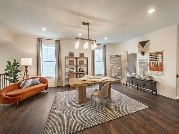 The Betsy Ross Model Loft