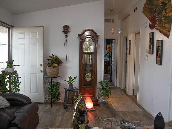 4th image of 255 E Bradley Ave Space 49
