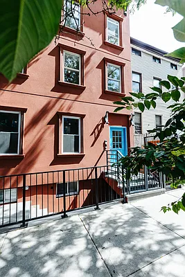 Rented by Avenues Real Estate | media 20