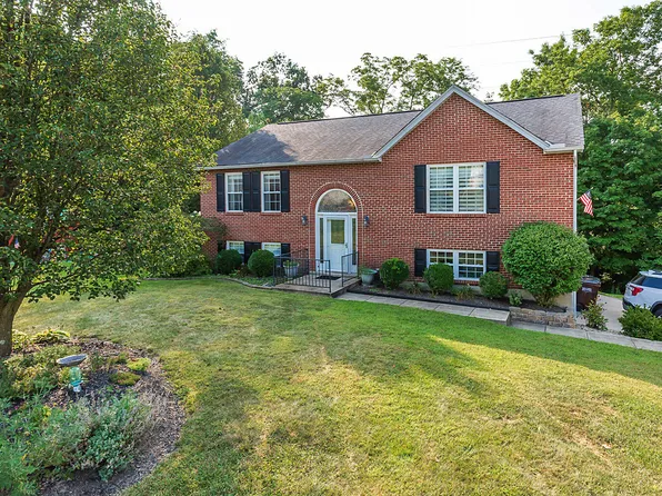 11 S Bellewood Ct, Alexandria, KY 41001