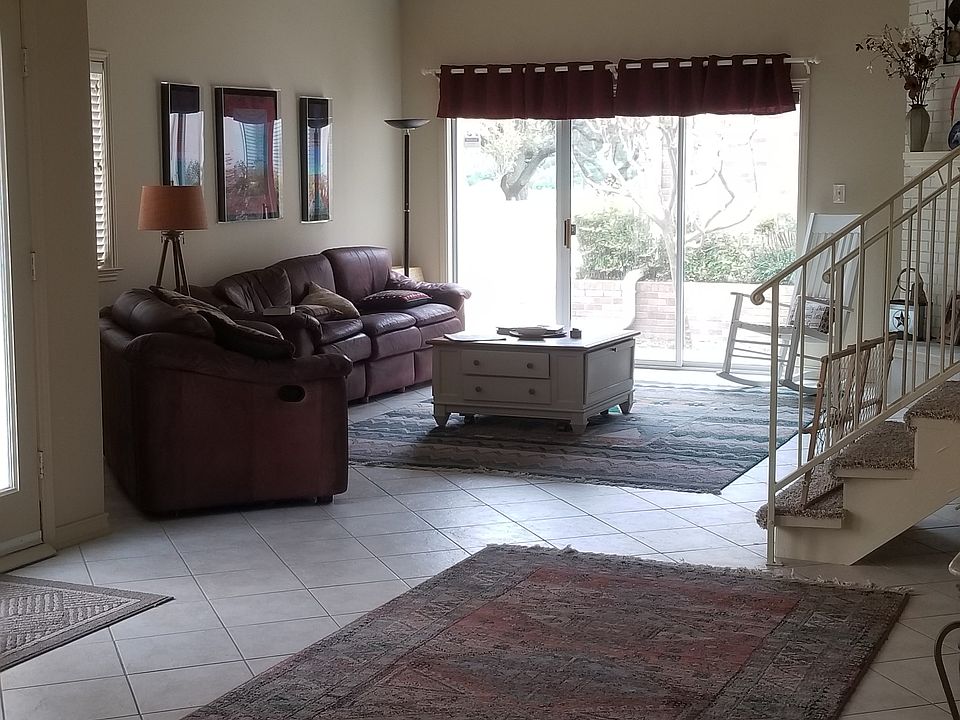 2nd image of 1101 Lakeway Dr APT A