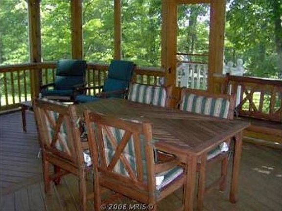 STUNNING Screened Porch
