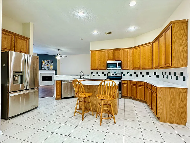 3611 Sheldon Dr — Photo 7