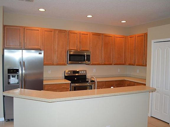 3rd image of 1601 Emerald Hill Way