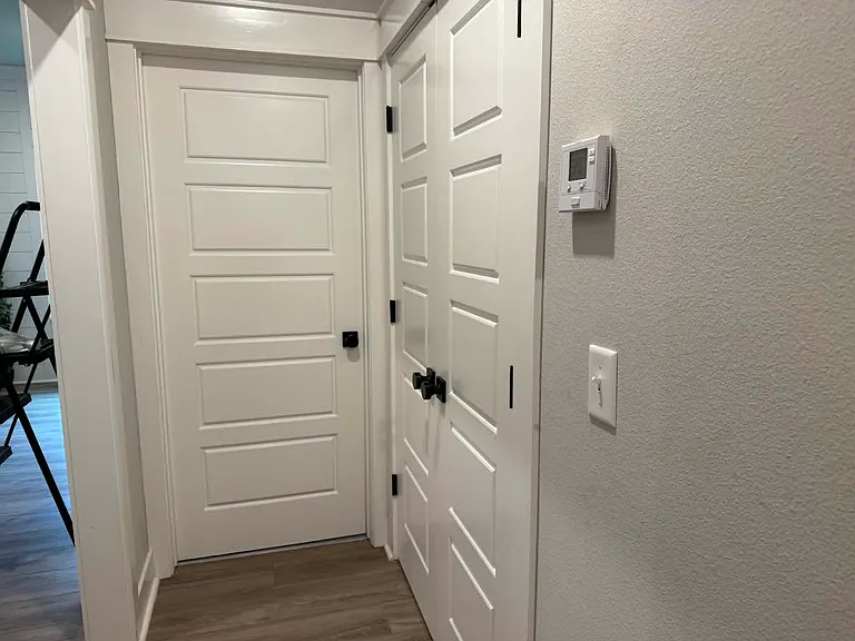 Hallway between bedrooms