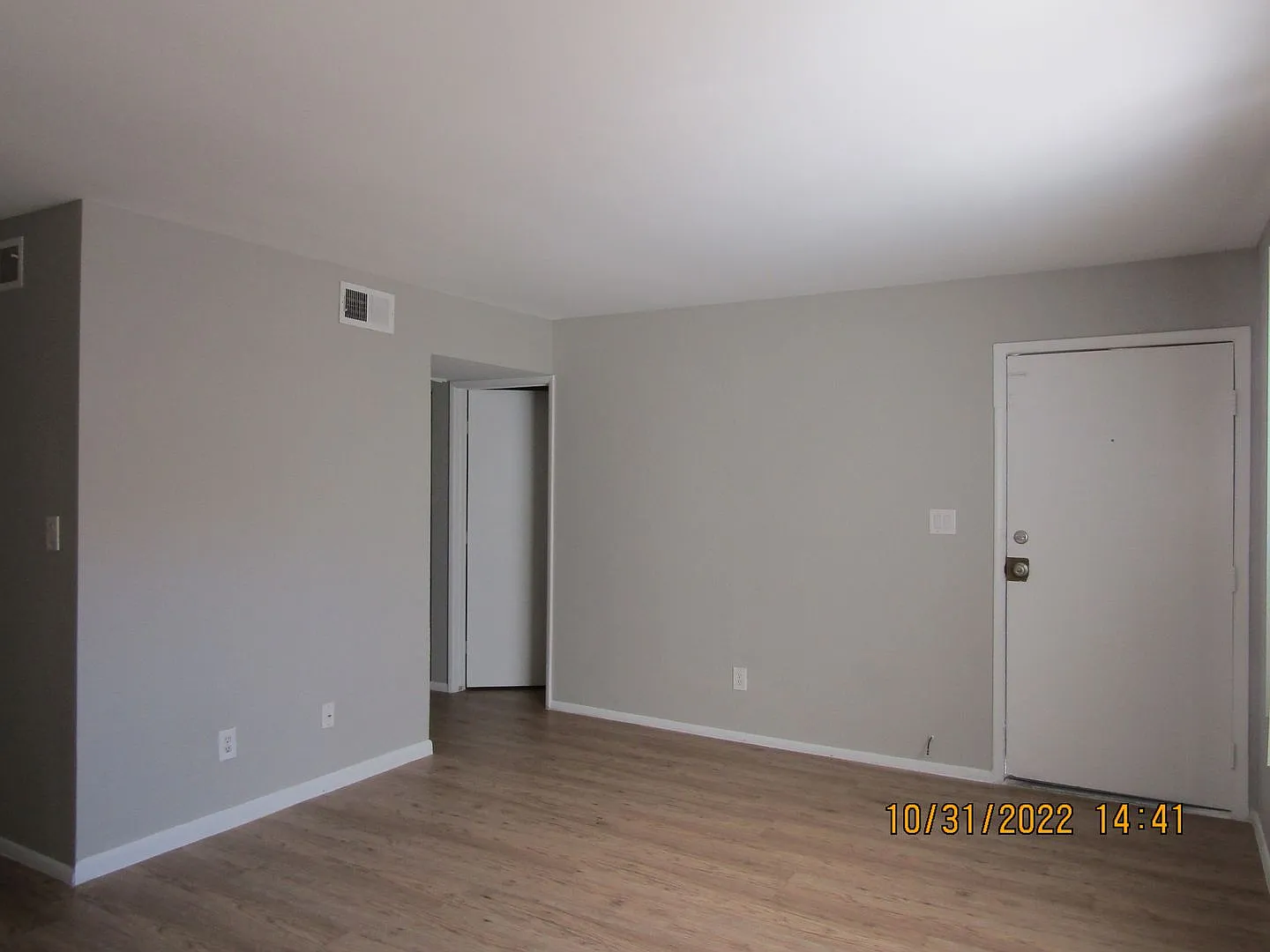 Amberwood Manor — Photo 2