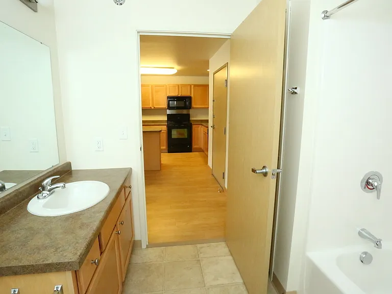 Badlands Apartments I — Photo 14