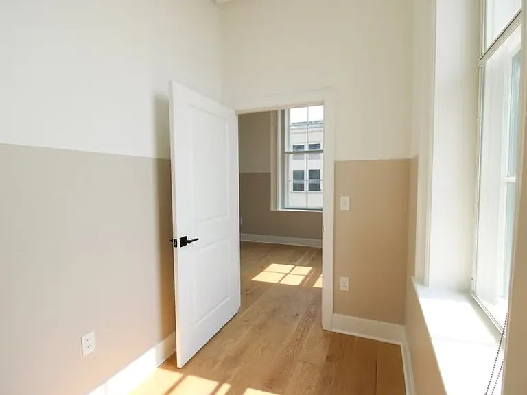 30 W Broad St #408 — Photo 7