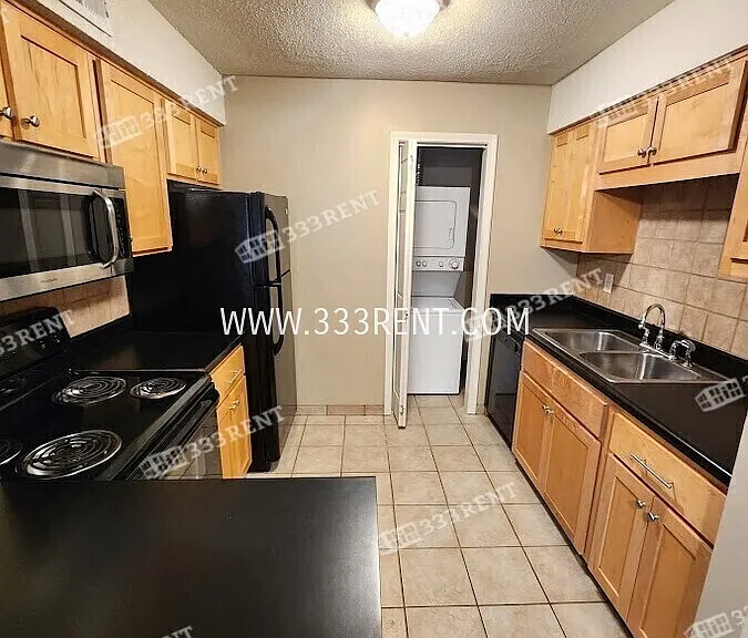 4157 Roanoke Rd #2 — Photo 3