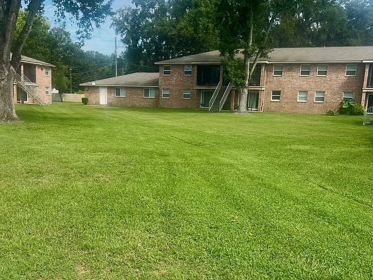 Concord Crossing Apartments — Photo 34