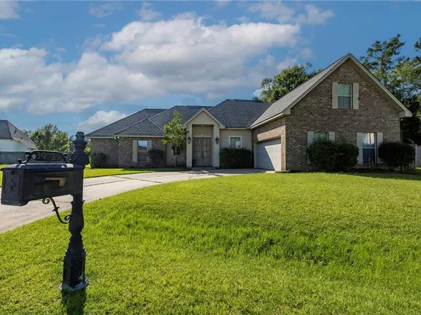 39729 Savannah Ct, Ponchatoula, LA 70454