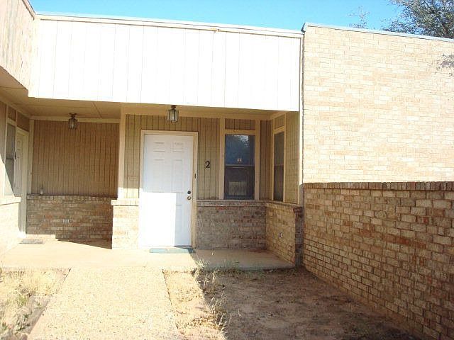 1st image of 950 W 31st St
