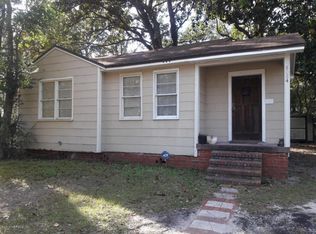 8084 Paul Jones Dr, Jacksonville, FL 32208
