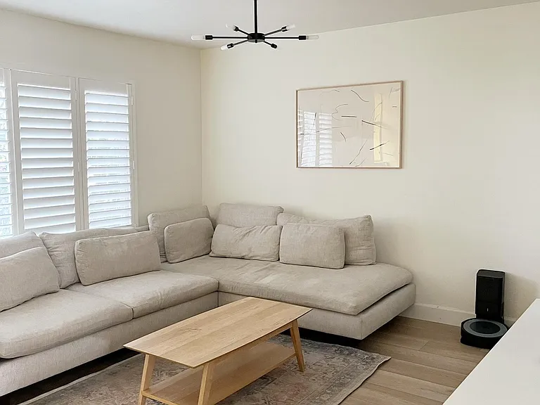 3616 Seacrest Way — Photo 2