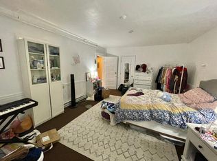 1061 Beacon St APT B, Brookline, MA 02446