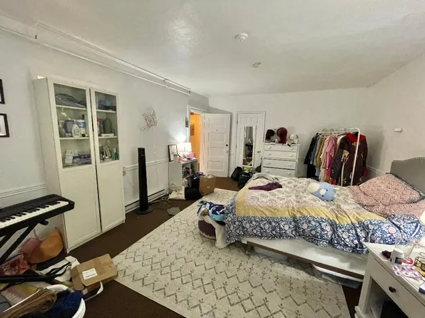 1061 Beacon St, Brookline, MA