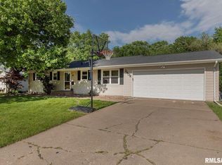 2808 10th St, East Moline, IL 61244