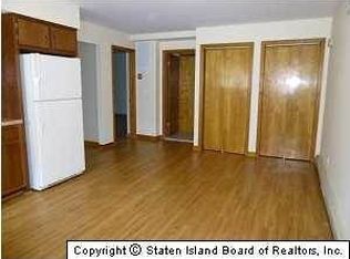 100 Hallister St, Staten Island, NY 10309