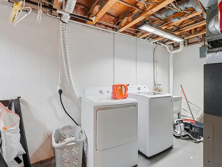 28376 Raleigh Crescent Dr — Photo 18