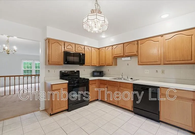 12328 Quiet Hollow Ct — Photo 3