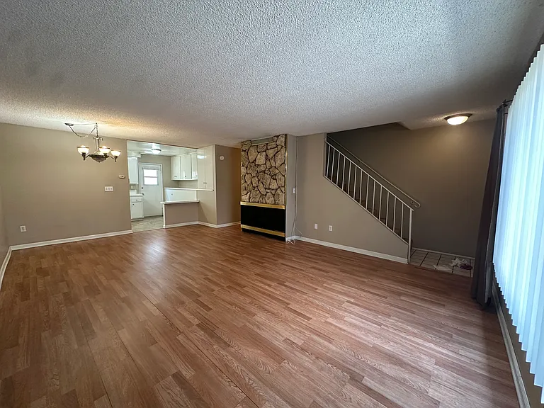 135 Diamond St #2 — Photo 4