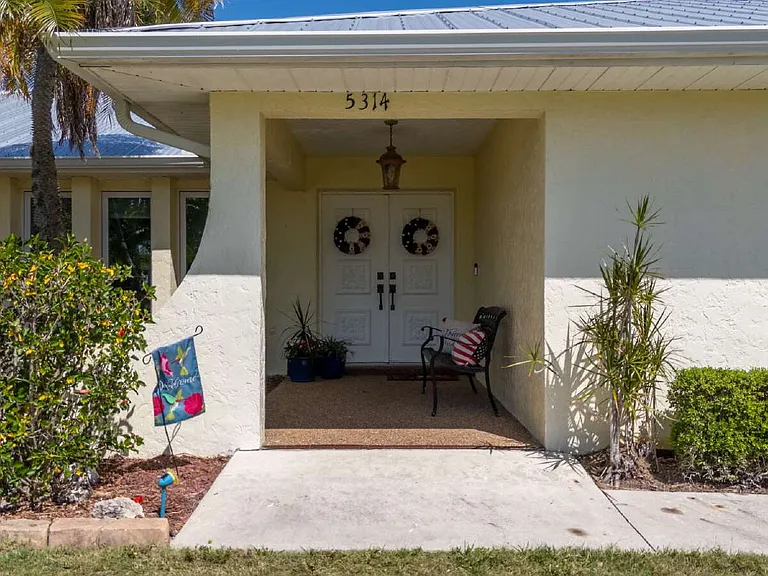 5314 Neville Ter — Photo 1