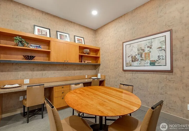 1760 N Northlake Way #521 — Photo 36