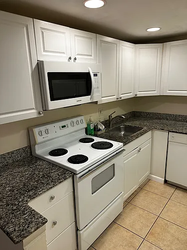480 NW 20th St #3050 Photo 1