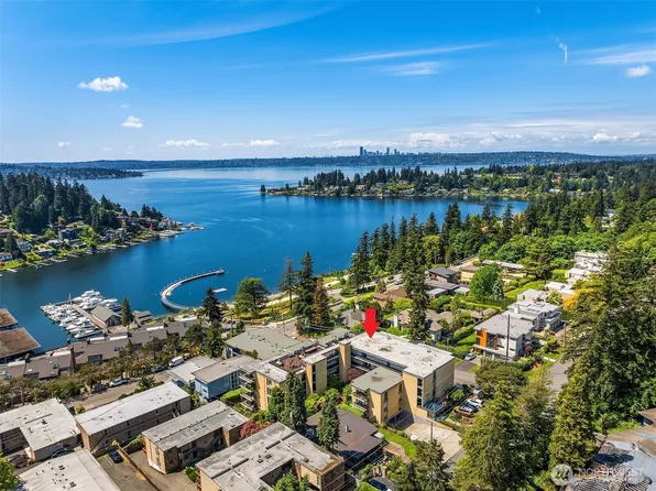 9909 NE 1st #306, Bellevue, WA 98004