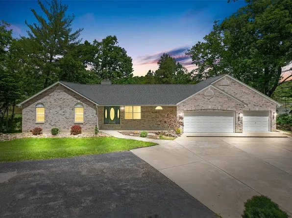 12218 Cedar Circle Dr, Sainte Genevieve, MO 63670