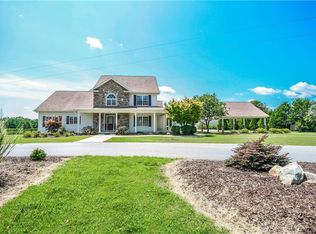 128 Shirleys Farm Rd, Seneca, SC 29678