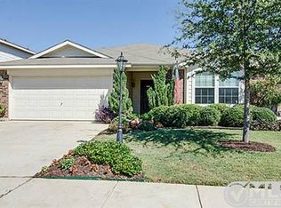9400 Pastime Ct, Fort Worth, TX 76244