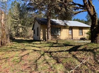 9342 Little River Rd, Glide, OR 97443