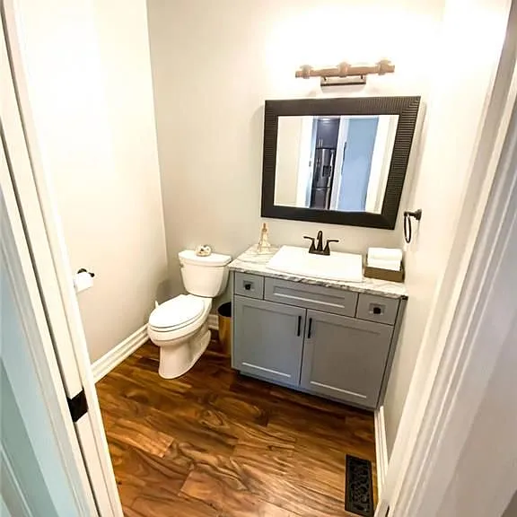 231 Rosewood Ave — Photo 9