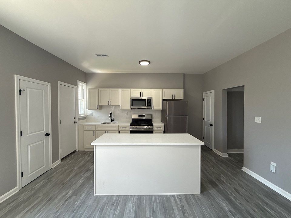 1st image of 2847 W Garrison Ave