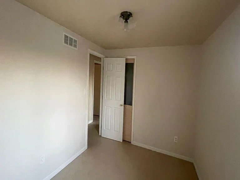 3379 Crooks Rd — Photo 8