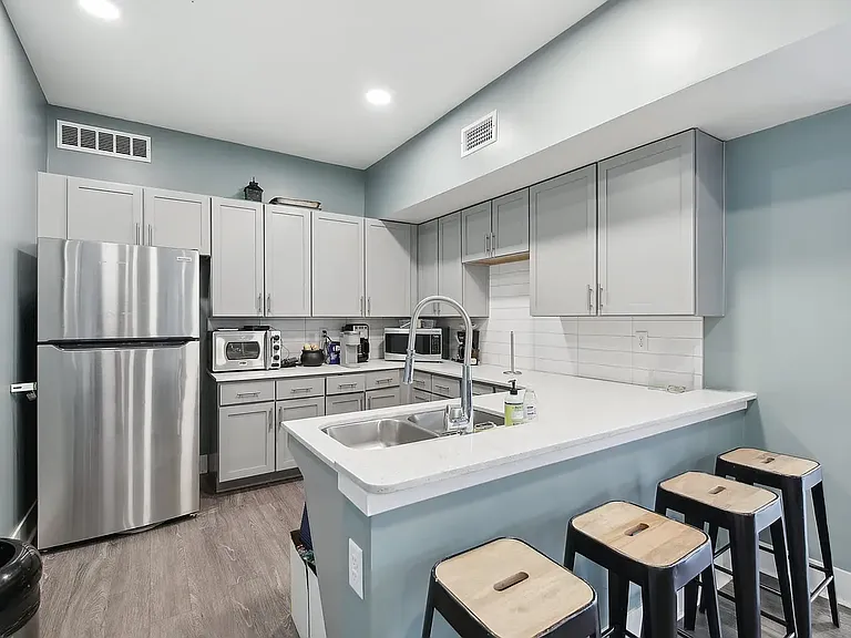 Residences at Hoffman — Photo 16