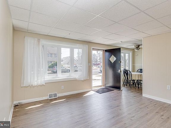 2nd image of 917 Rigg Rd